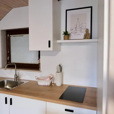 Hana Apartment *